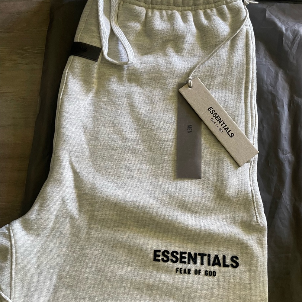 Fear of God Essentials Light Oat Shorts